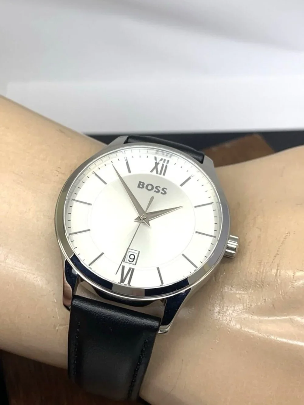 Hugo Boss 1513893 Elite Men's Watch Quartz Silver Dial Black Leather Band 41mm